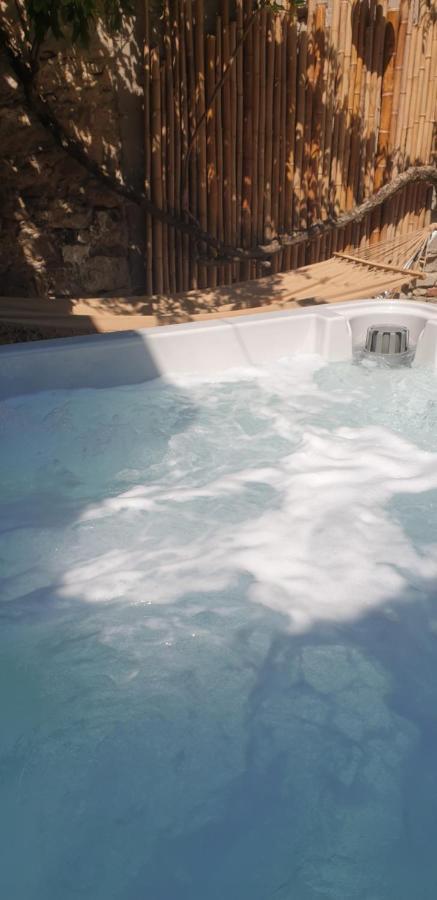 Maison De Maitre A Bram # Jacuzzi Exterior photo